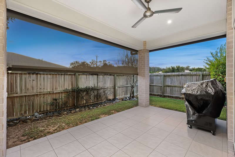 Photo - 46 Lyrebird Crescent, Upper Kedron QLD 4055 - Image 13