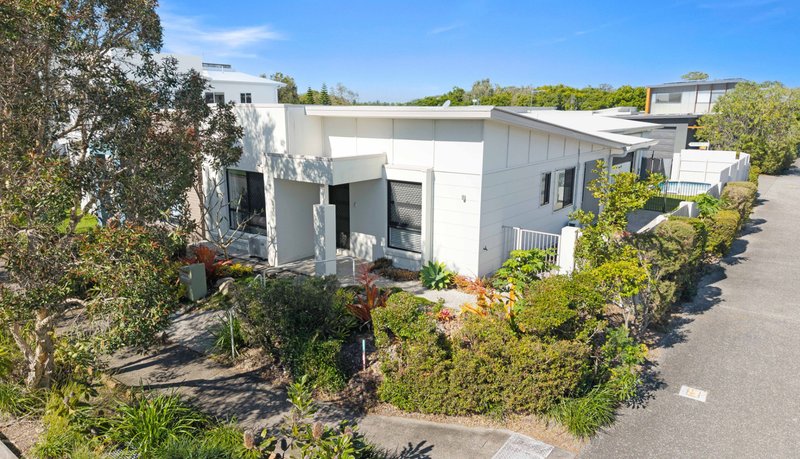 Photo - 46 Macintyre Crescent, Pelican Waters QLD 4551 - Image 1