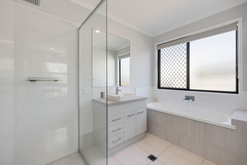Photo - 46 Macintyre Crescent, Pelican Waters QLD 4551 - Image 11