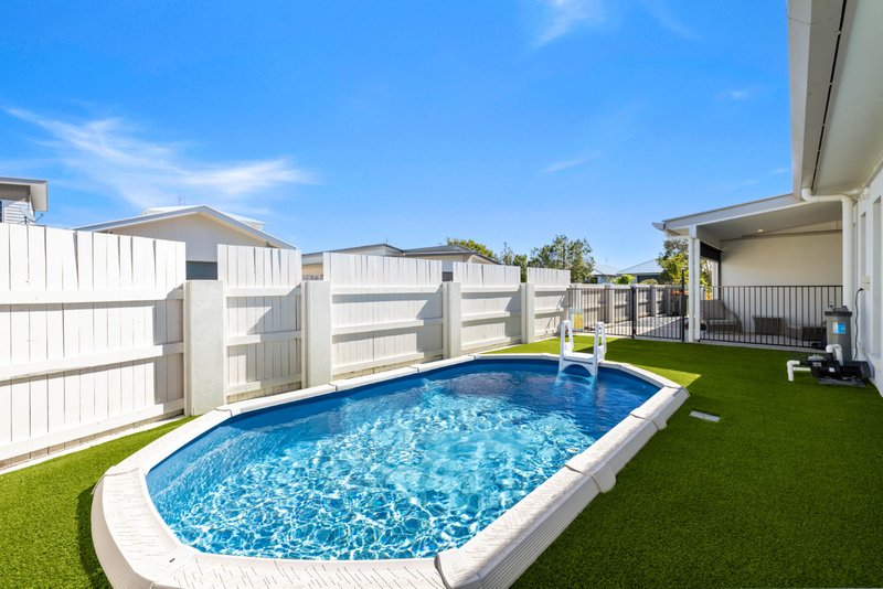 Photo - 46 Macintyre Crescent, Pelican Waters QLD 4551 - Image 12