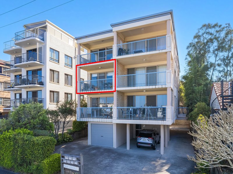 4/6 Mahia Terrace, Kings Beach QLD 4551