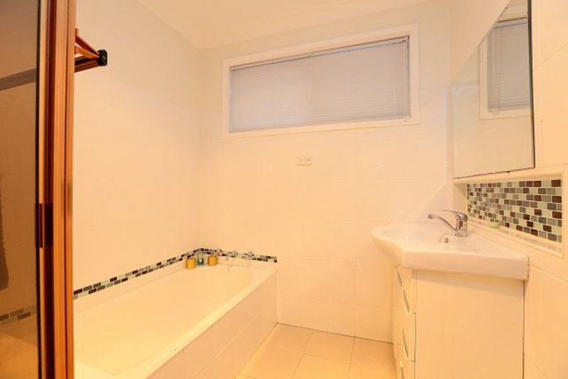 Photo - 46 Marden Street, Georges Hall NSW 2198 - Image 10