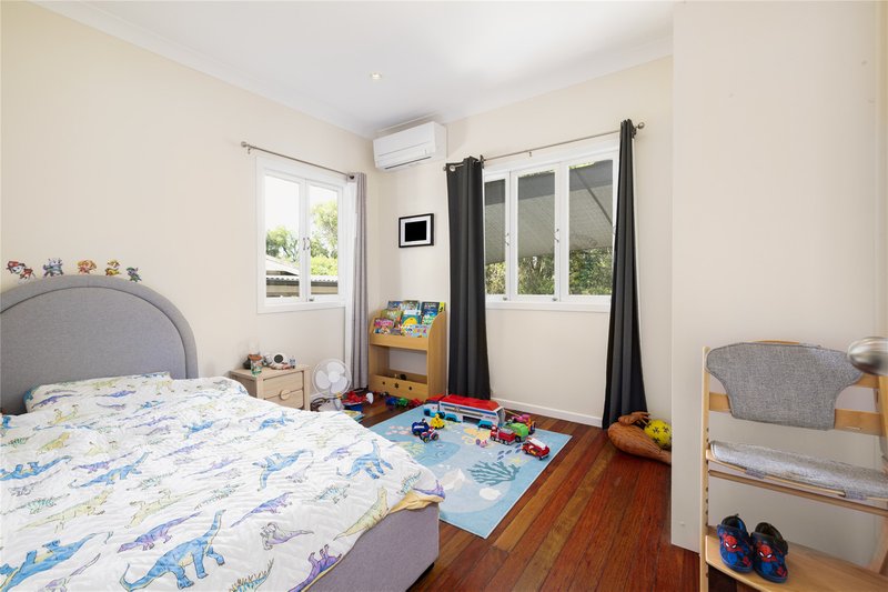 Photo - 46 Market Street North, Indooroopilly QLD 4068 - Image 7