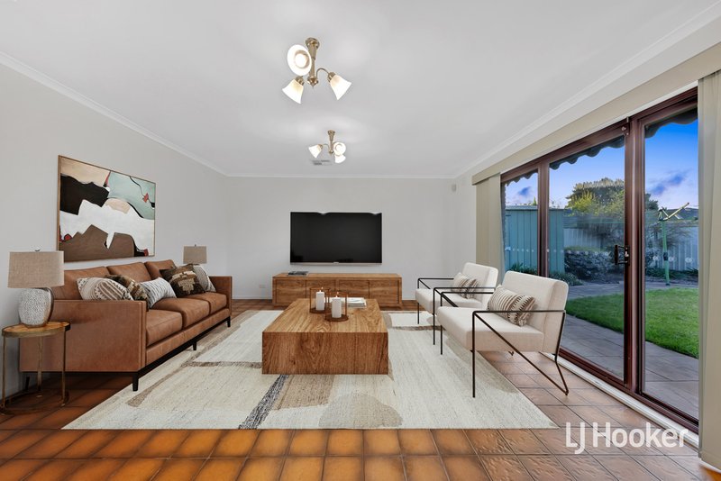 Photo - 46 Marlborough Crescent, Hoppers Crossing VIC 3029 - Image 7