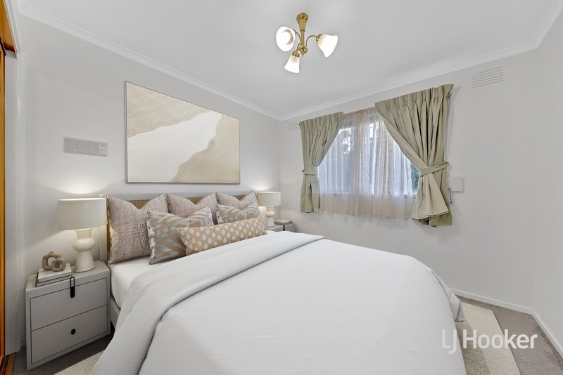 Photo - 46 Marlborough Crescent, Hoppers Crossing VIC 3029 - Image 10