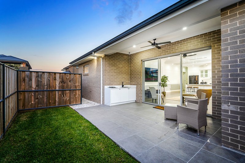 Photo - 46 Marsdenia Avenue, Marsden Park NSW 2765 - Image 13