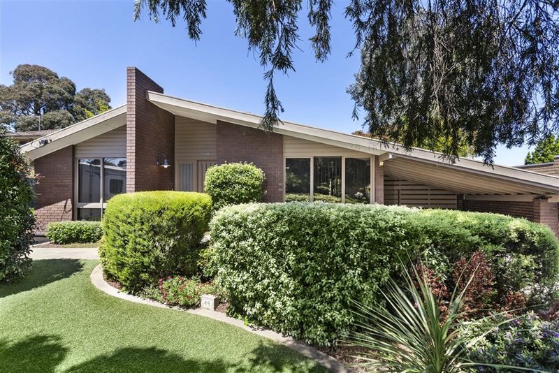 46 Maylands Crescent, Glen Waverley VIC 3150