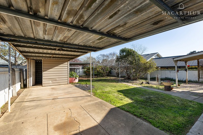 Photo - 46 Mckell Avenue, Mount Austin NSW 2650 - Image 4