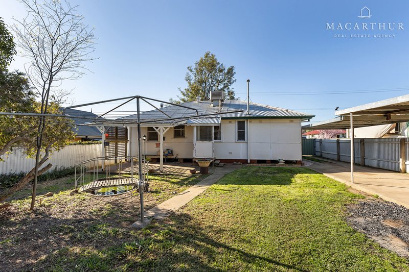 Photo - 46 Mckell Avenue, Mount Austin NSW 2650 - Image 15