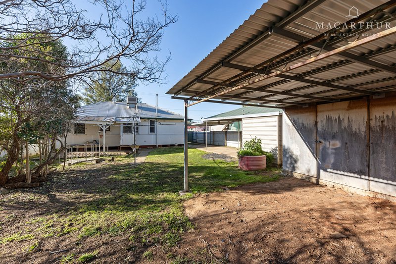 Photo - 46 Mckell Avenue, Mount Austin NSW 2650 - Image 16