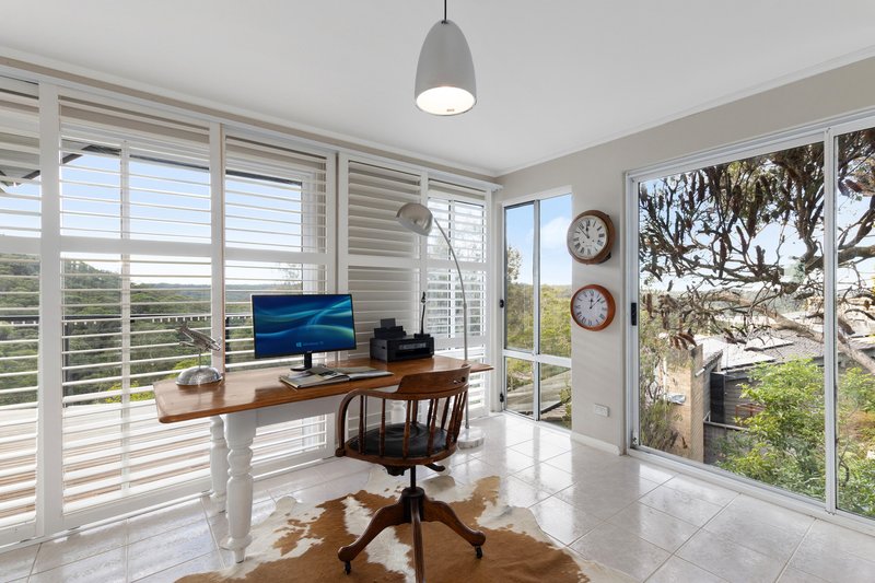 Photo - 46 Melaleuca Drive, St Ives NSW 2075 - Image 10