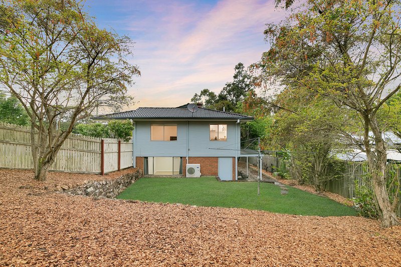 Photo - 46 Mirbelia Street, Everton Hills QLD 4053 - Image 10