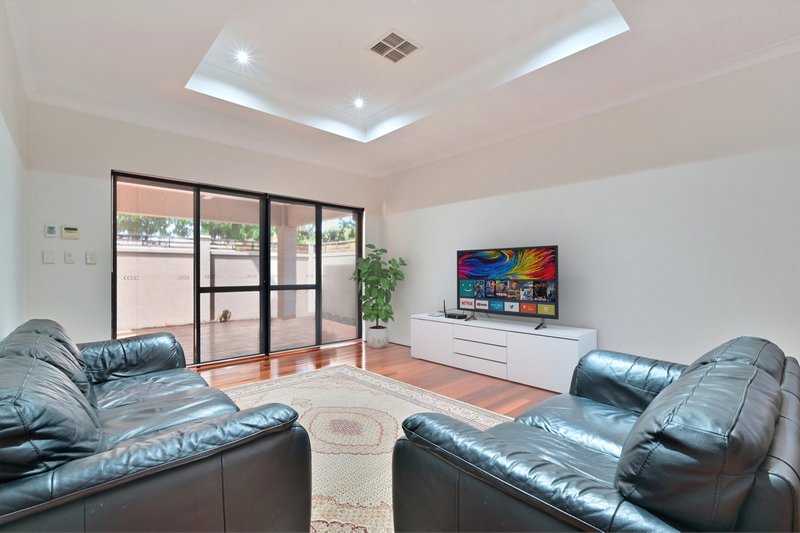 Photo - 46 Moore Street, Dianella WA 6059 - Image 8