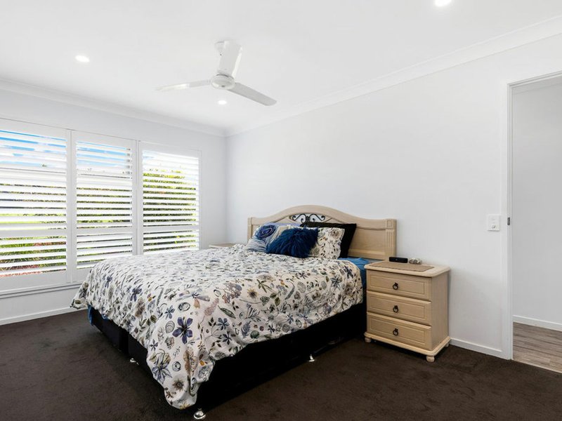 Photo - 46 Ngungun Crescent, Glass House Mountains QLD 4518 - Image 7