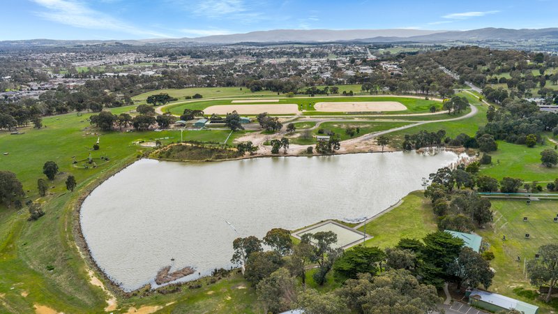 Photo - 46 North Oatlands Road, Yarrambat VIC 3091 - Image 6