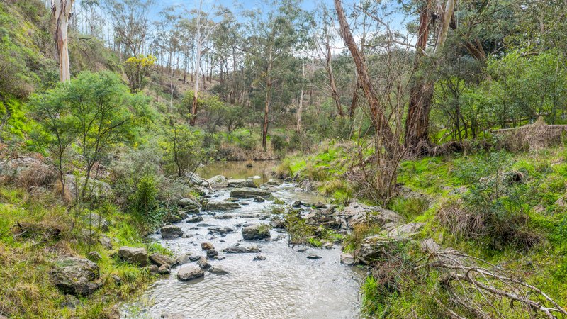 Photo - 46 North Oatlands Road, Yarrambat VIC 3091 - Image 9