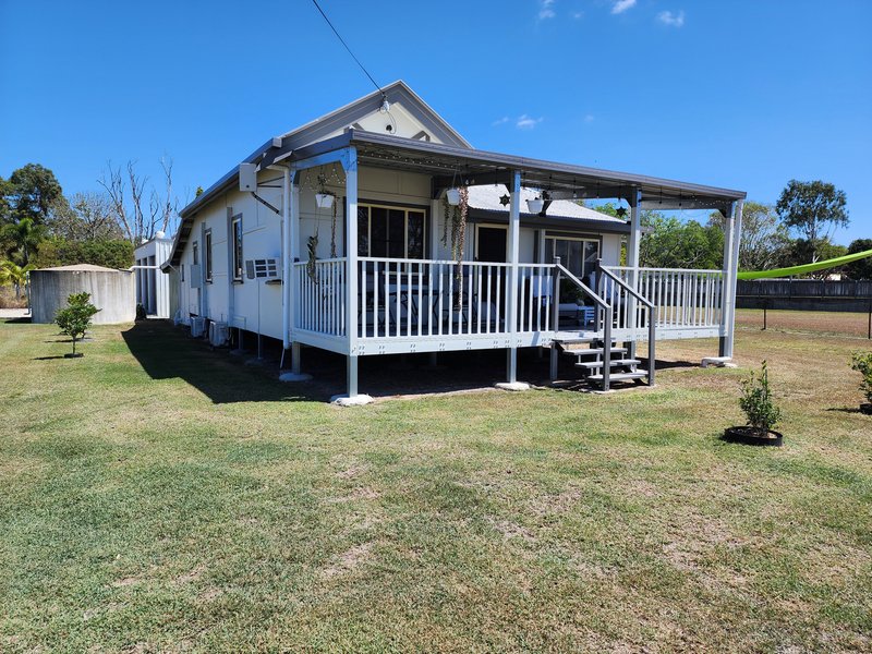 Photo - 46 Oxford Street, Nebo QLD 4742 - Image 2