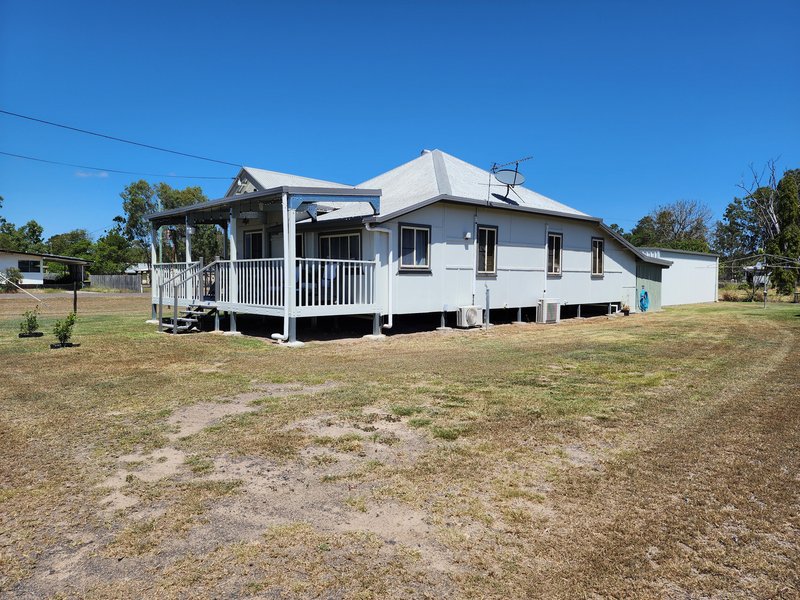 Photo - 46 Oxford Street, Nebo QLD 4742 - Image 3