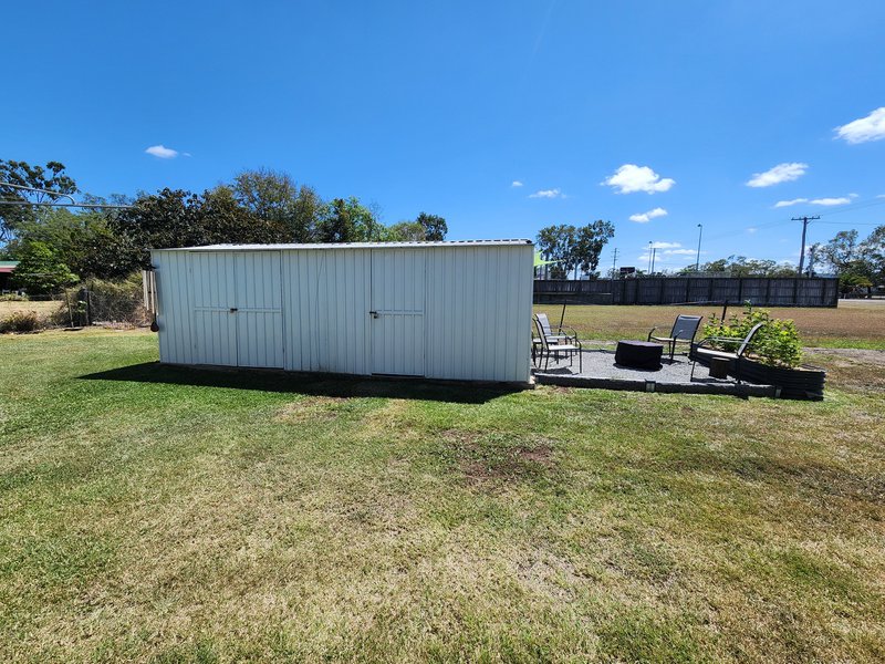 Photo - 46 Oxford Street, Nebo QLD 4742 - Image 18