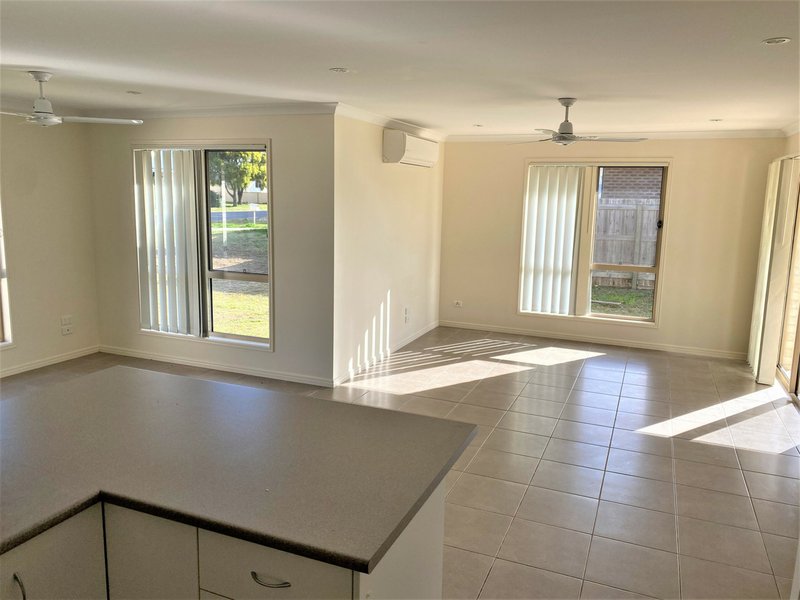 Photo - 46 Parkside Drive, Kingaroy QLD 4610 - Image 6