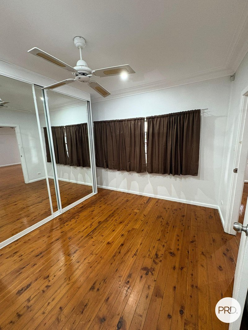 Photo - 46 Parliament Street, Macquarie Fields NSW 2564 - Image 3