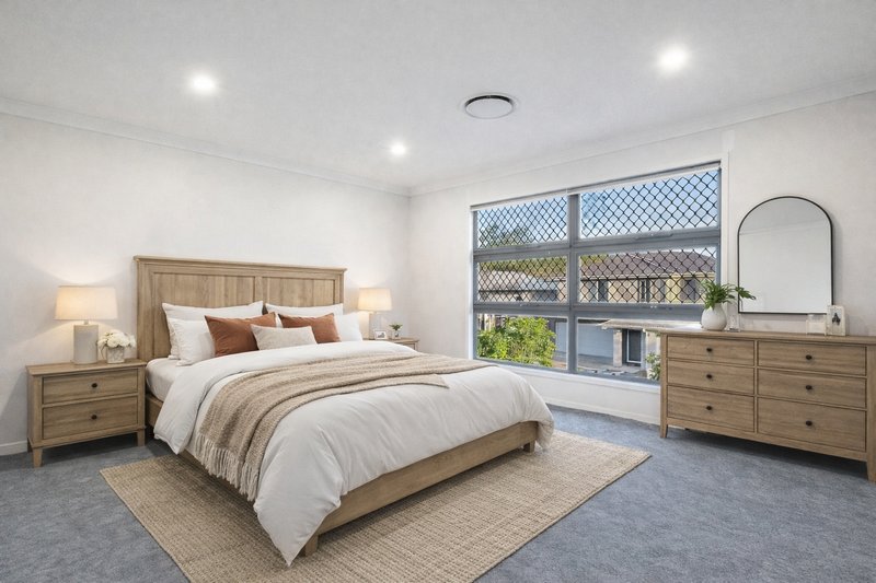 Photo - 46 Pearl Street, Pallara QLD 4110 - Image 6