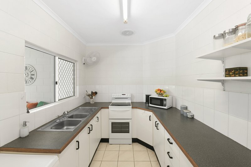 Photo - 46 Periwinkle Avenue, Trinity Beach QLD 4879 - Image 3