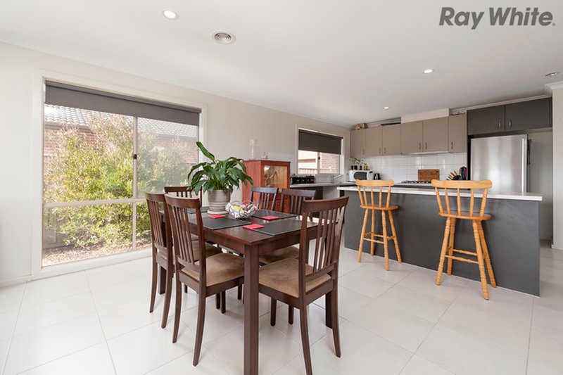 Photo - 46 Pinrush Road, Brookfield VIC 3338 - Image 4