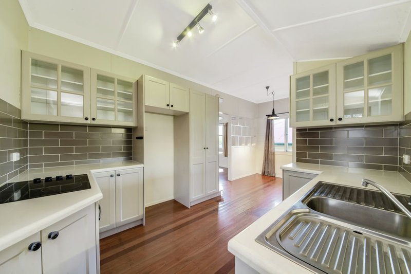 Photo - 46 Pullen Road, Everton Park QLD 4053 - Image 3