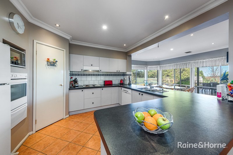 Photo - 46 Punjel Drive, Diggers Rest VIC 3427 - Image 7