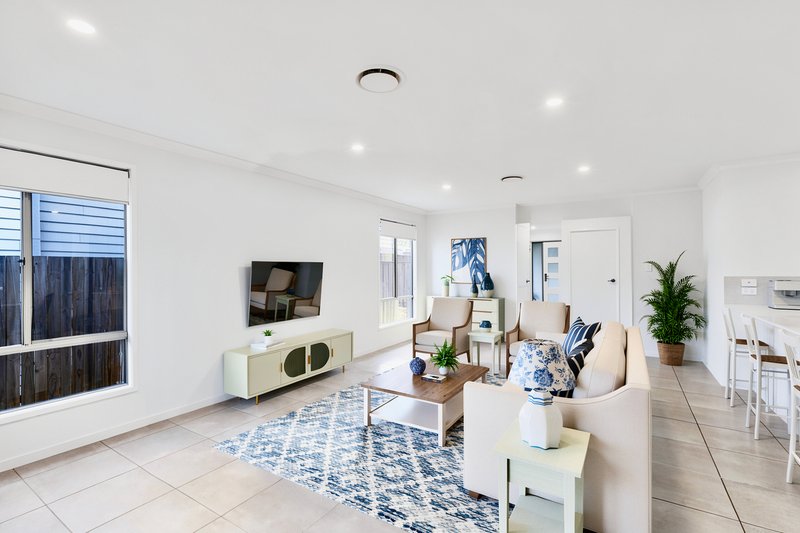 Photo - 46 Queen Street, Redland Bay QLD 4165 - Image 4