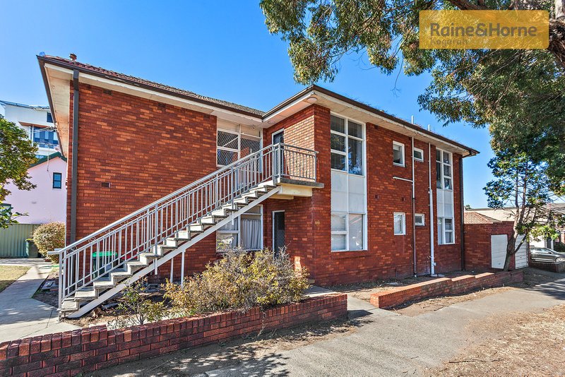 Photo - 4/6 Queens Avenue, Kogarah NSW 2217 - Image 2