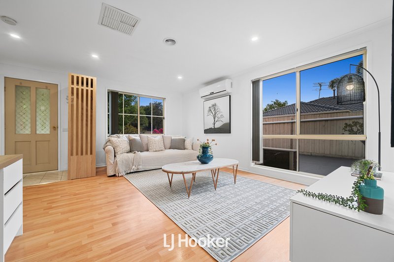 Photo - 46 Rachel Drive, Cranbourne North VIC 3977 - Image 2