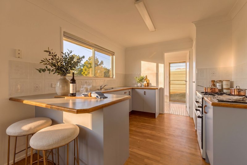 Photo - 46 Ranald Avenue, Ningi QLD 4511 - Image 26
