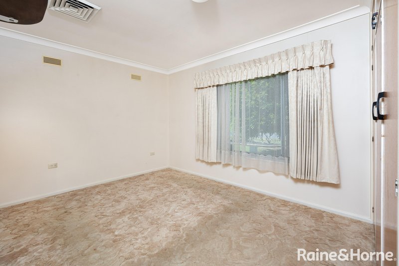 Photo - 46 Raye Street, Tolland NSW 2650 - Image 5