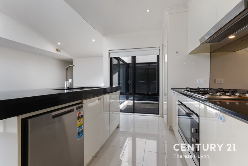 Photo - 46 Regent Avenue, Springvale VIC 3171 - Image 2