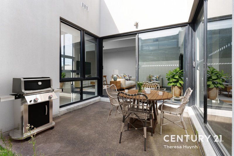 Photo - 46 Regent Avenue, Springvale VIC 3171 - Image 2