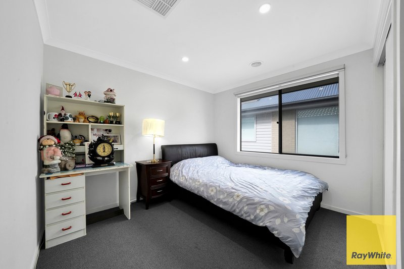 Photo - 46 Reverence Drive, Rockbank VIC 3335 - Image 12