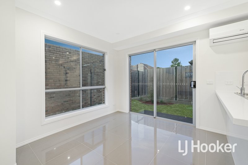 Photo - 4/6 Robert Street, Dandenong VIC 3175 - Image 6