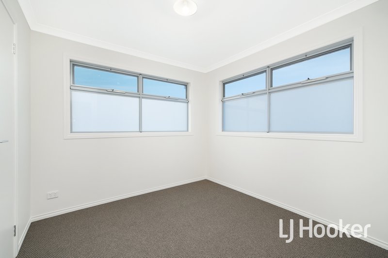 Photo - 4/6 Robert Street, Dandenong VIC 3175 - Image 7