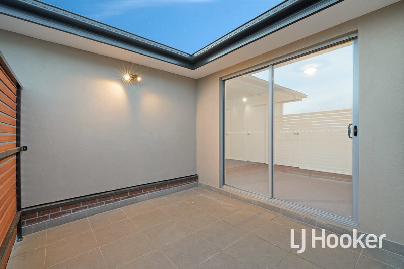 Photo - 4/6 Robert Street, Dandenong VIC 3175 - Image 13