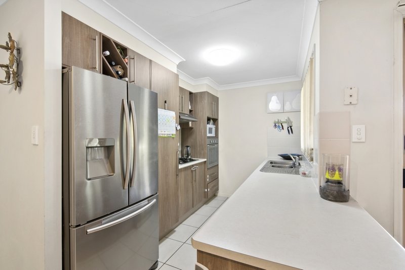 Photo - 46 Ronald Court, Caboolture South QLD 4510 - Image 3