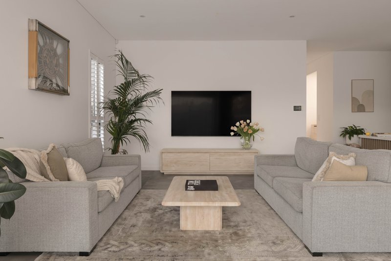 Photo - 46 Rosebery Road, Guildford NSW 2161 - Image 5