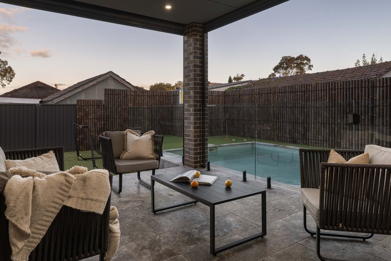 Photo - 46 Rosebery Road, Guildford NSW 2161 - Image 12