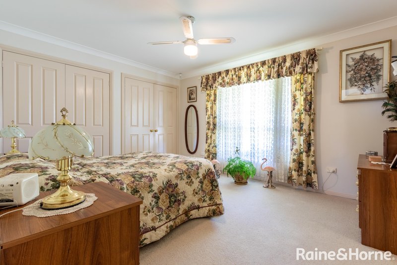 Photo - 46 Rosemont Avenue, Kelso NSW 2795 - Image 7