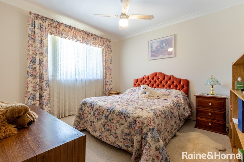 Photo - 46 Rosemont Avenue, Kelso NSW 2795 - Image 9