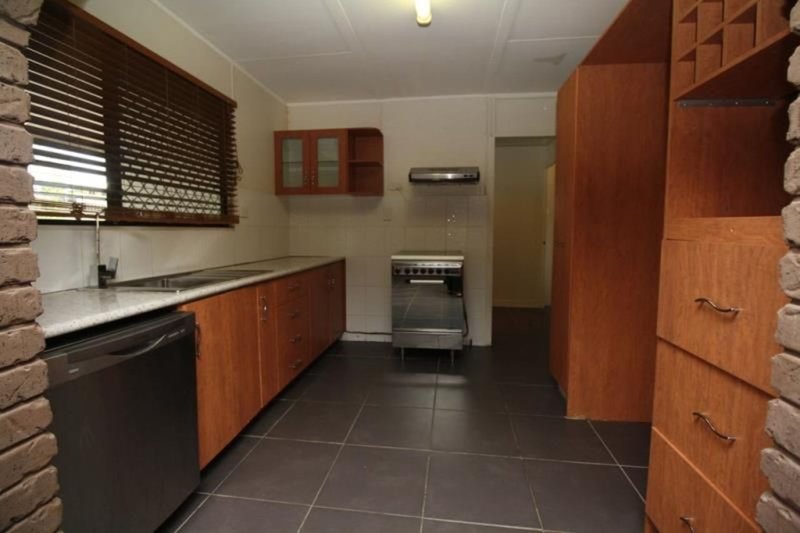 Photo - 46 Ruby Round, Kelso QLD 4815 - Image 4