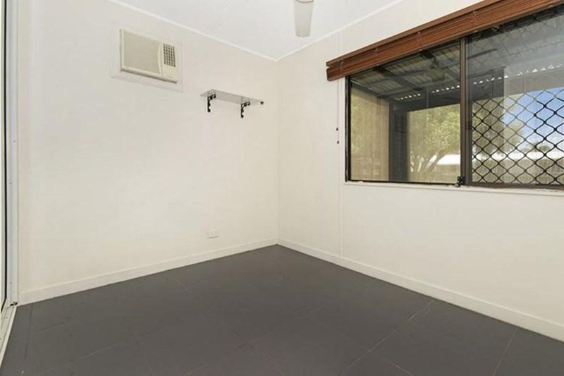 Photo - 46 Ruby Round, Kelso QLD 4815 - Image 8