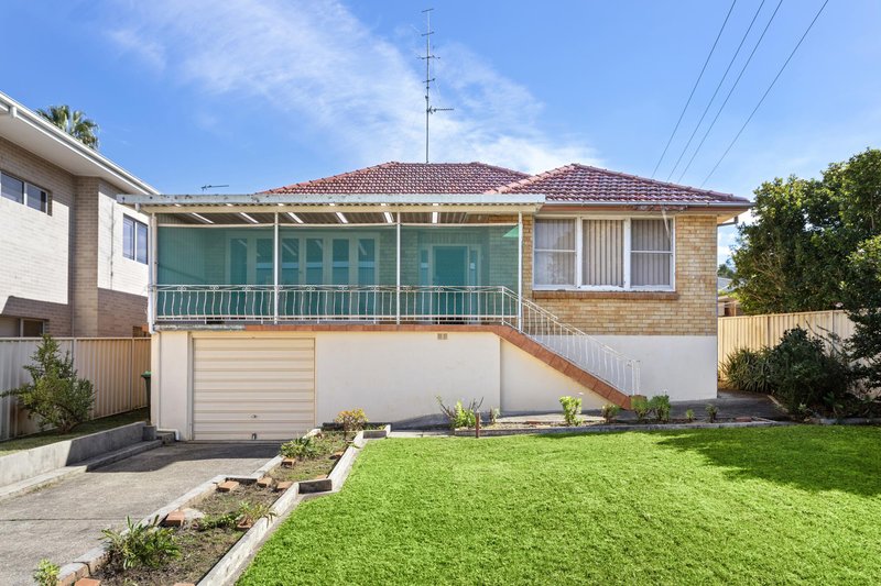 Photo - 46 Russell Street, Balgownie NSW 2519 - Image 2