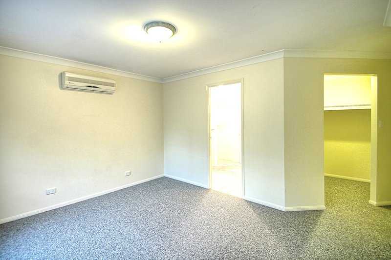 Photo - 46 Russell Street, Silkstone QLD 4304 - Image 6